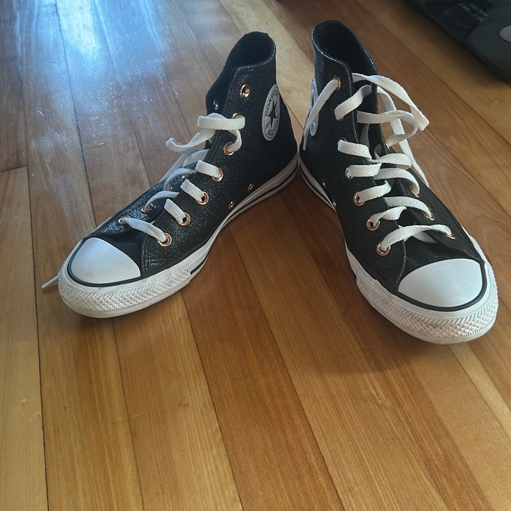 Glitter converse